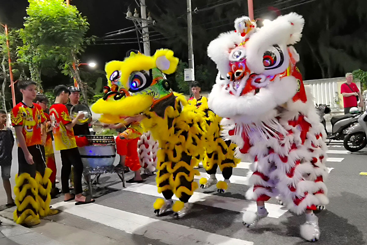 Dragon Dance Show