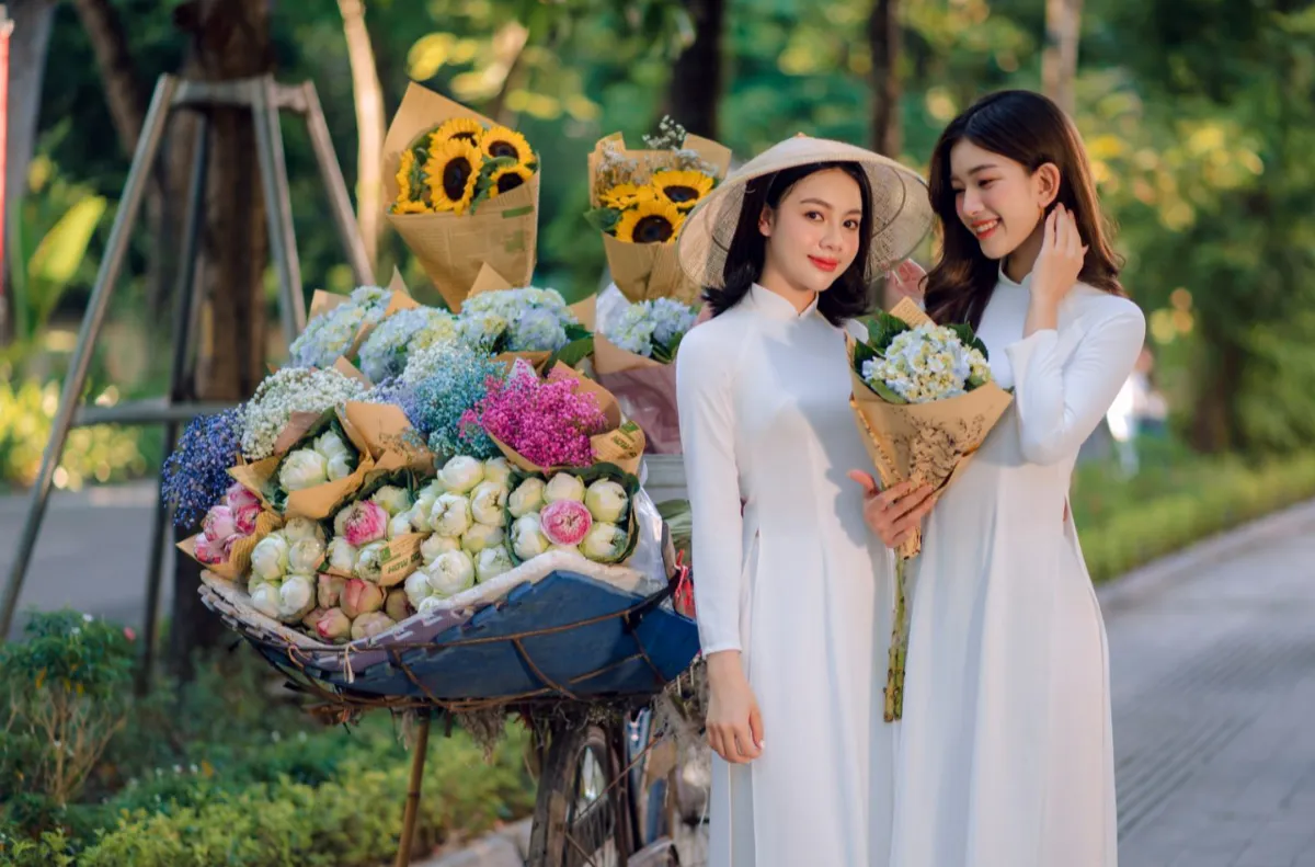 Ao Dai: Traditional cultural symbol and the beauty of Vietnamese women
