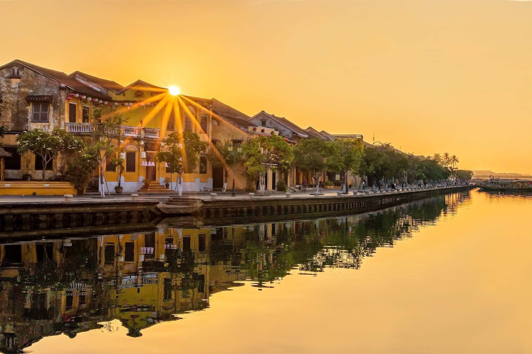 Best Time To Visit Hoi An For Beaches And Old Town