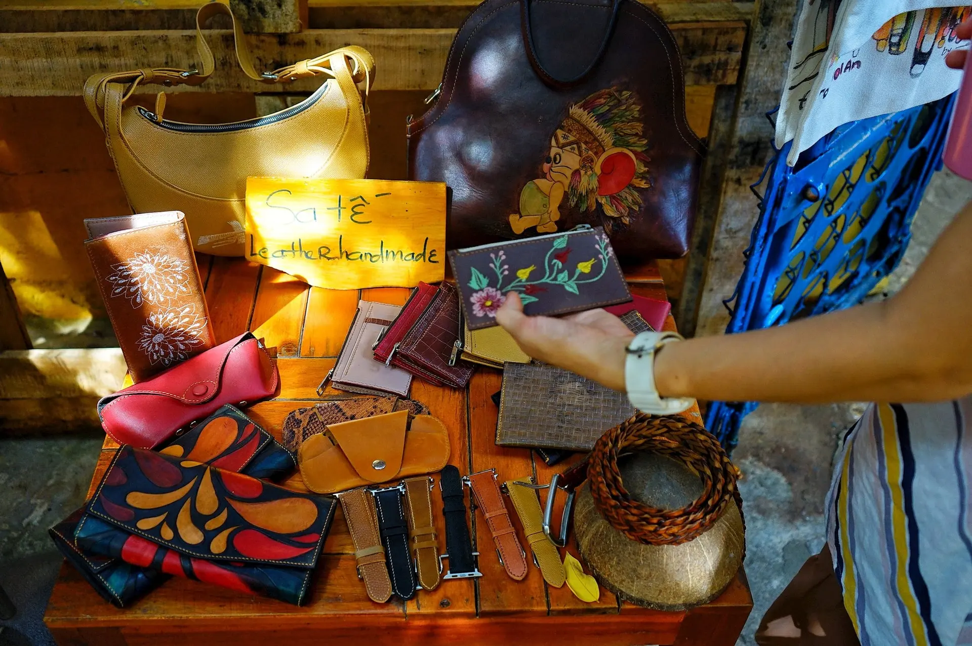 Custom Leather Bags and Accessories