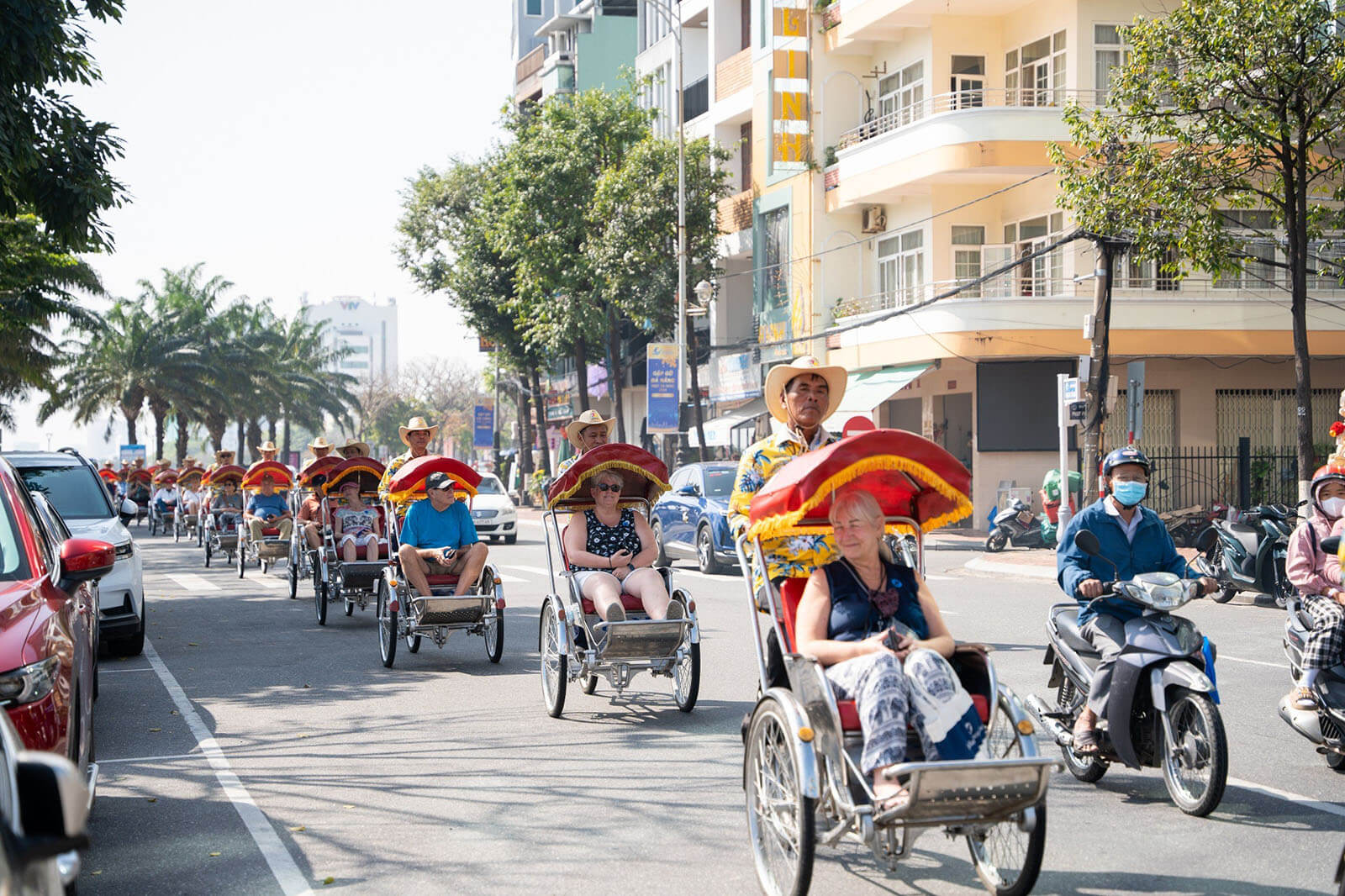 Cyclo and bicycle transport in the streets of Hue