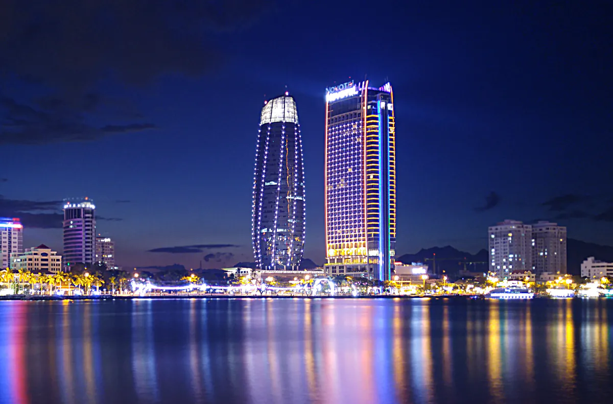 Explore Da Nang Food Tour By Traditional Cyclo Tour