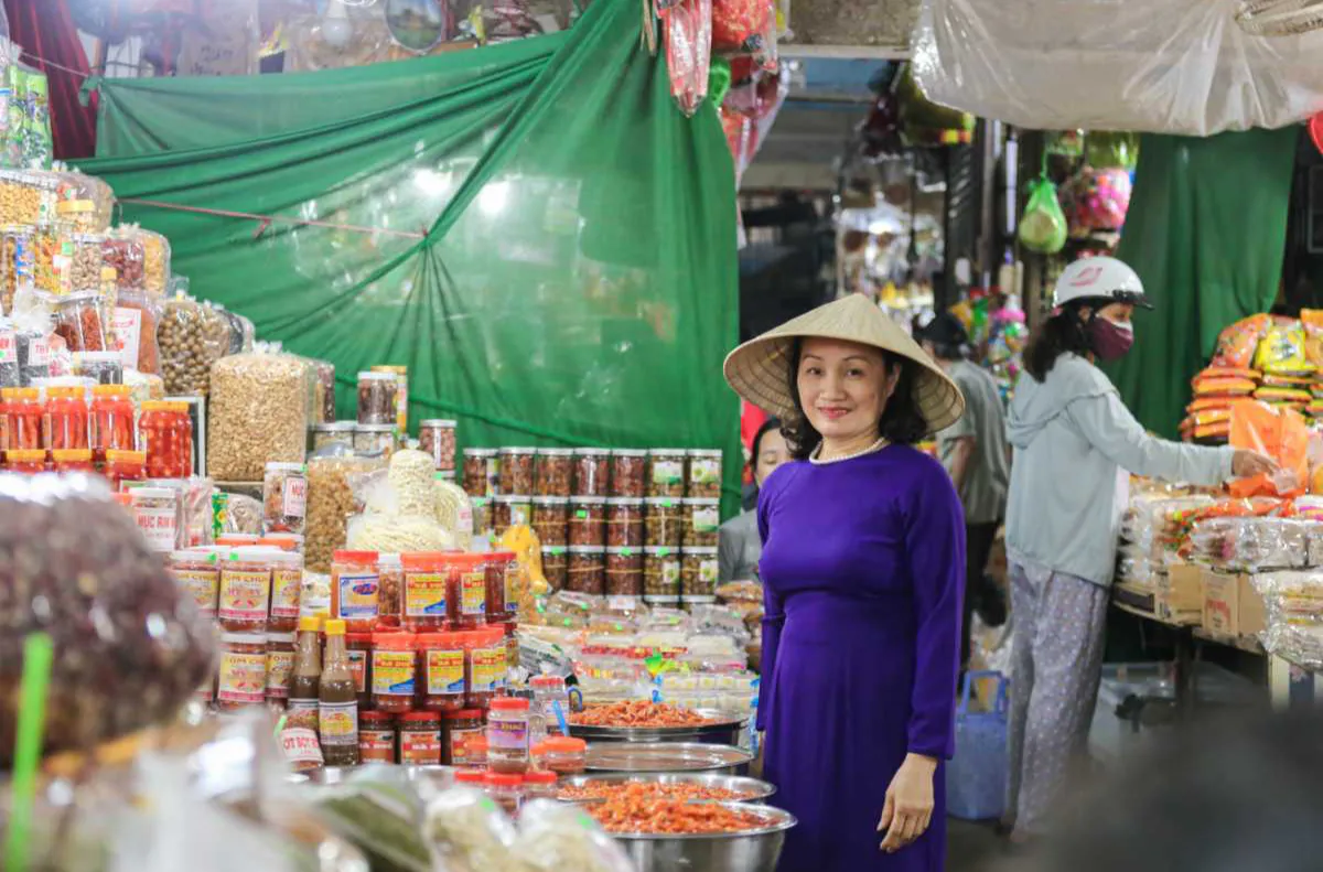 Dong Ba Market Hue: Explore the Heart of Culture and Commerce
