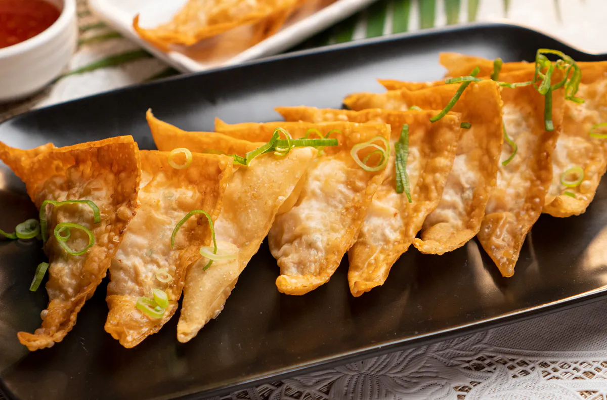 Hoanh Thanh Chien Gion (Crispy Fried Wontons)