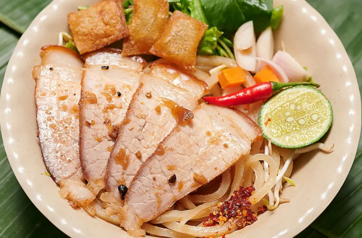 Hoi An Cao Lau: The Soul of Central Vietnam's Ancient Town