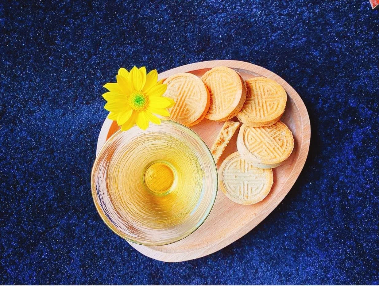 Meat-filled Mung Bean Cakes – A Unique Fusion