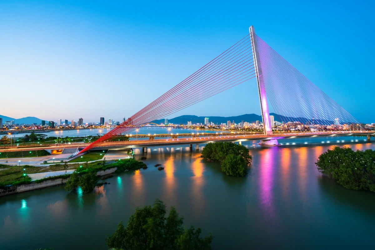Tran Thi Ly Bridge: A Must-Visit Landmark in Da Nang